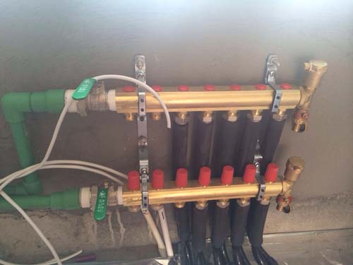 建华家苑丹佛斯地暖分水器