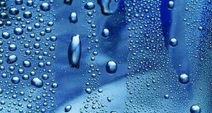 中央空调出风口结露滴水现象
