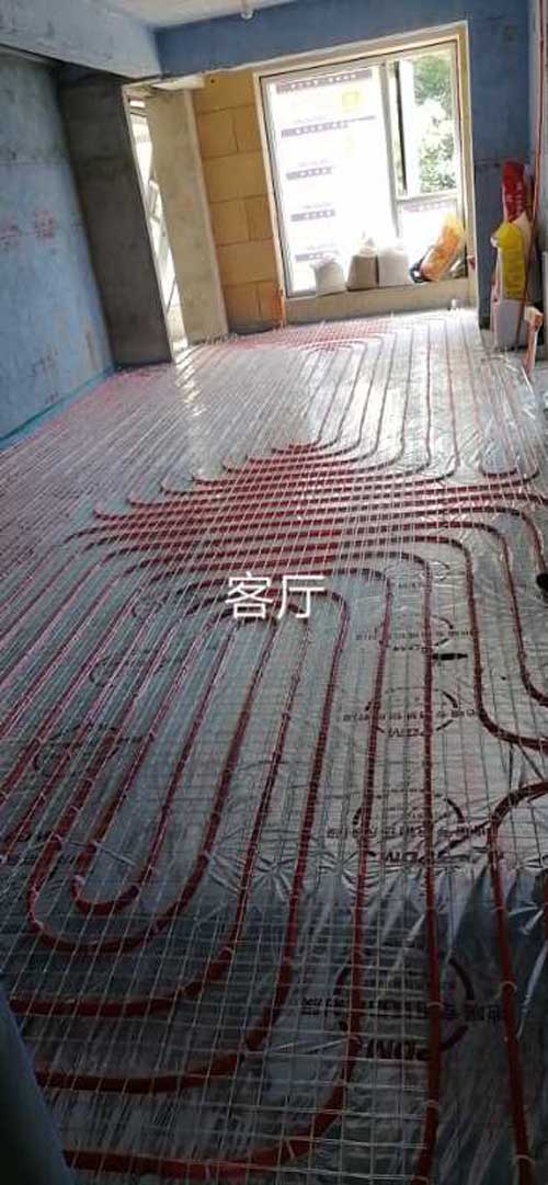绿城蓝庭菲斯曼地暖施工