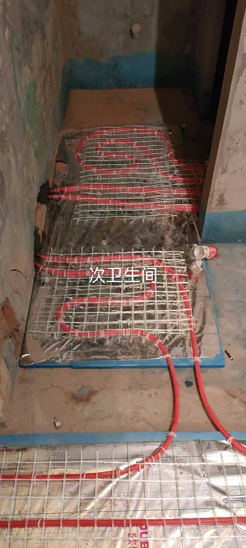 恒昇花苑住宅地暖施工现场