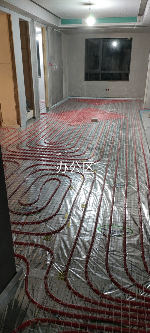 御景蓝湾住宅地暖隐蔽工程施工