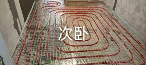 红郡御庄住宅地暖分区施工