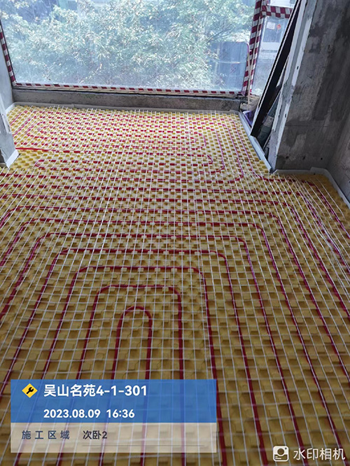 住宅地暖回路施工
