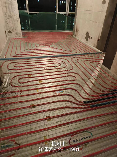 祥泽名府地暖管道铺设
