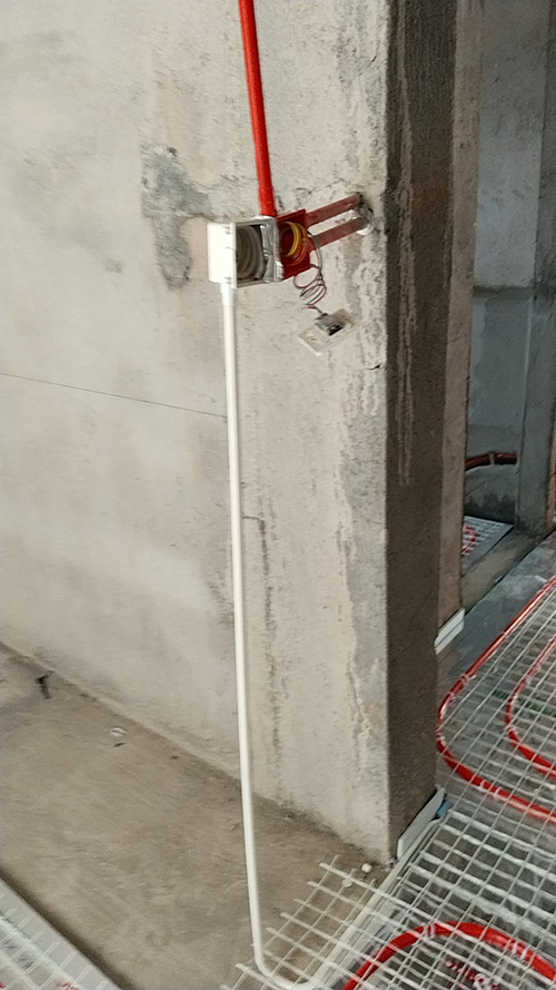 住宅空调地暖水处理施工
