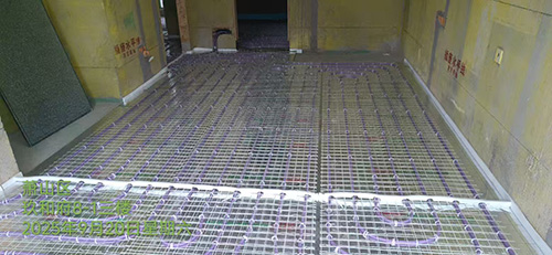 地暖分区回路施工现场
