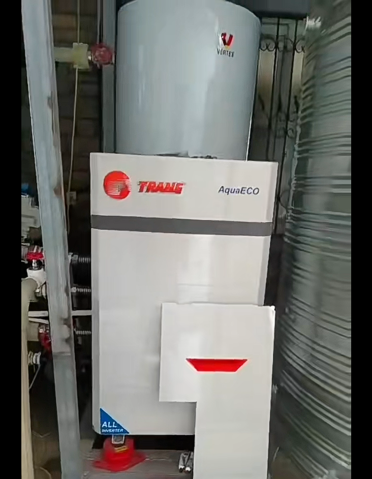 水源热泵机房